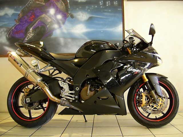 Black 2004 Kawasaki ZX-10R Ninja