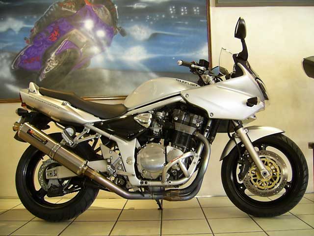 2005 Silver Suzuki Bandit 1200