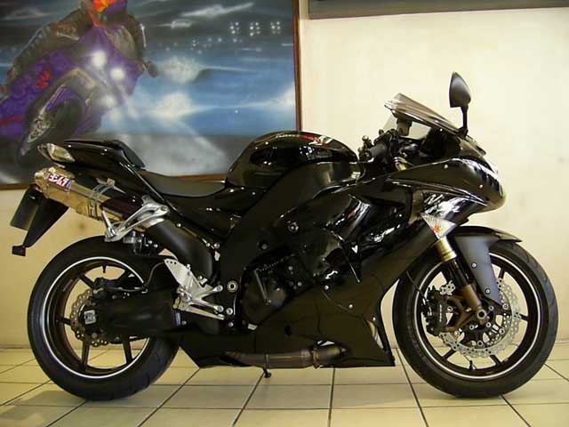 Black 2006 Kawasaki ZX-10R Ninja