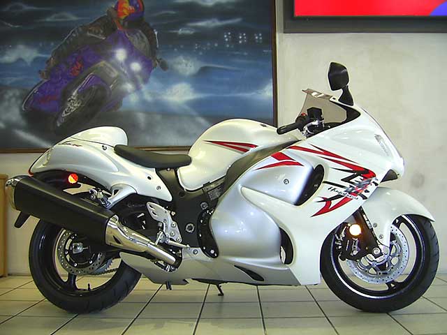 White Suzuki GSXR1300 Hayabusa