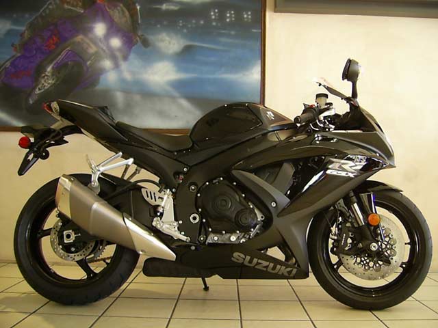 Black 2008 Suzuki GSXR750 K8