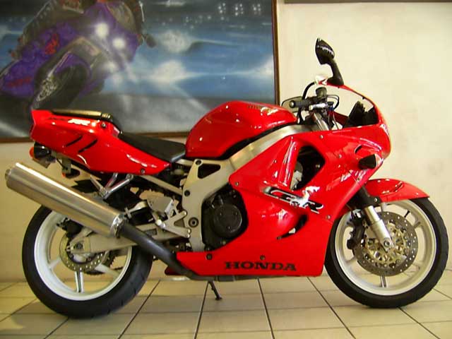 Red Honda CBR900RR 