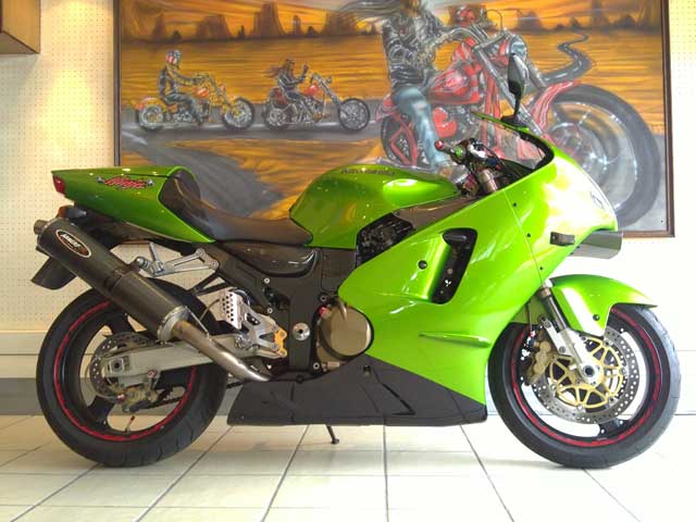 Green 2000 Kawasaki ZX12R