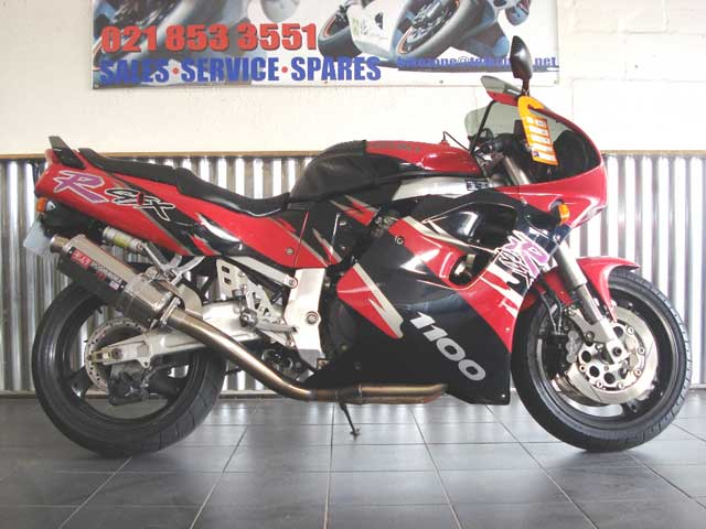Red Black 1995 Suzuki GSXR1100 WP