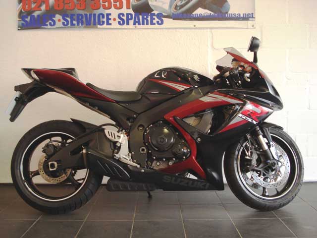 Yellow Black 2006 Suzuki GSXR750 K6