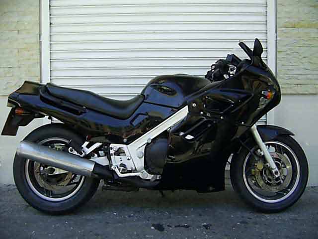 Suzuki GSX1100F 